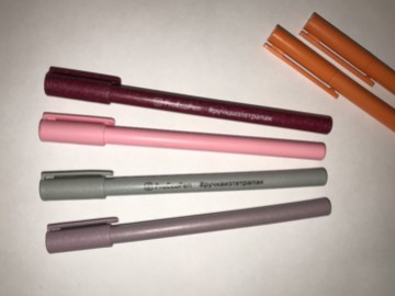 Ручки из тетрапак из зубных щеток